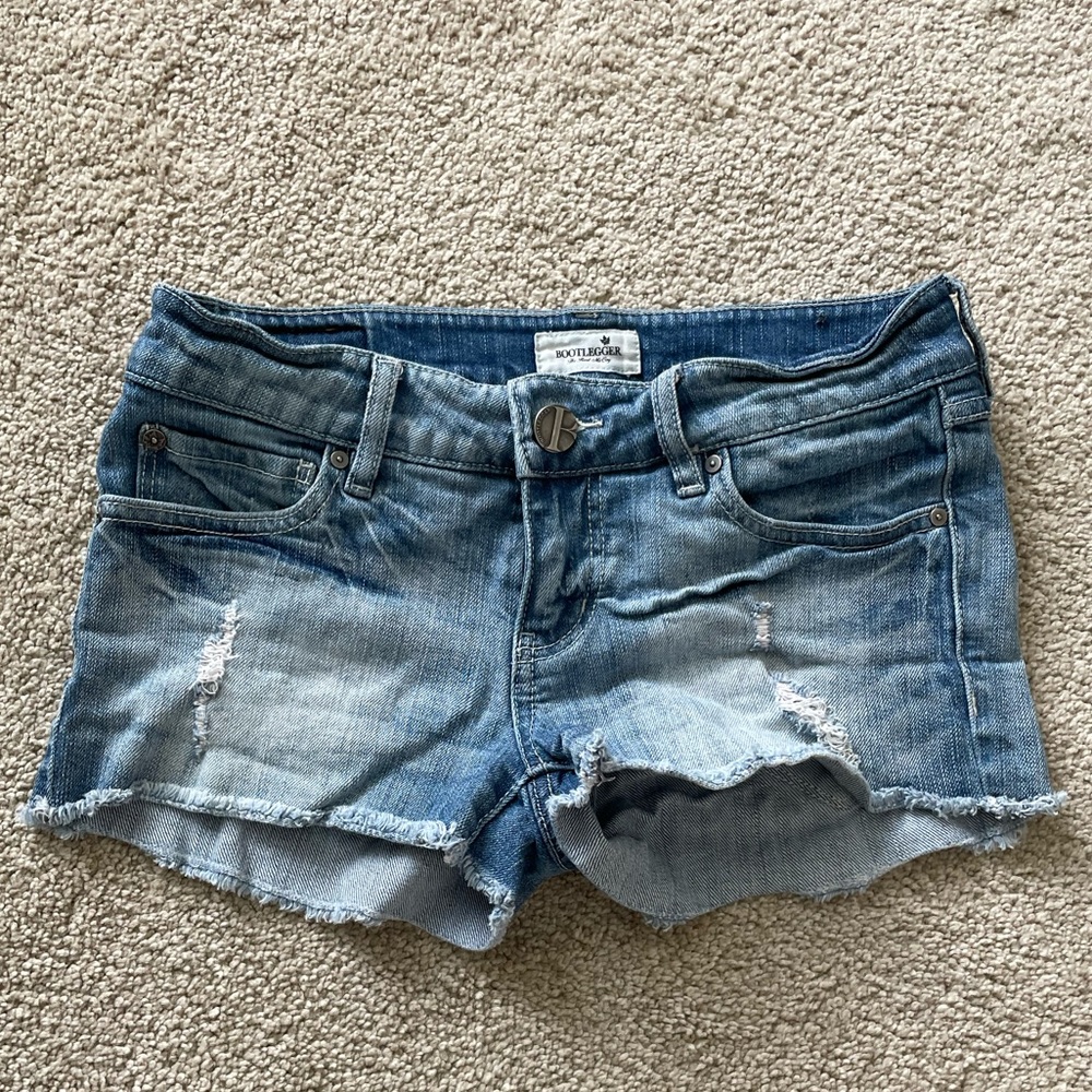 Bootlegger Light Wash Jean Shorts Size 24 Good Condition